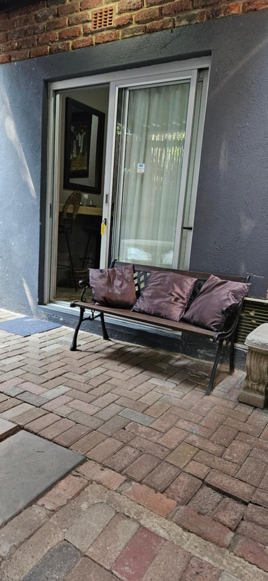 Old Vic Travellers Inn Nelspruit Mbombela Kültér fotó