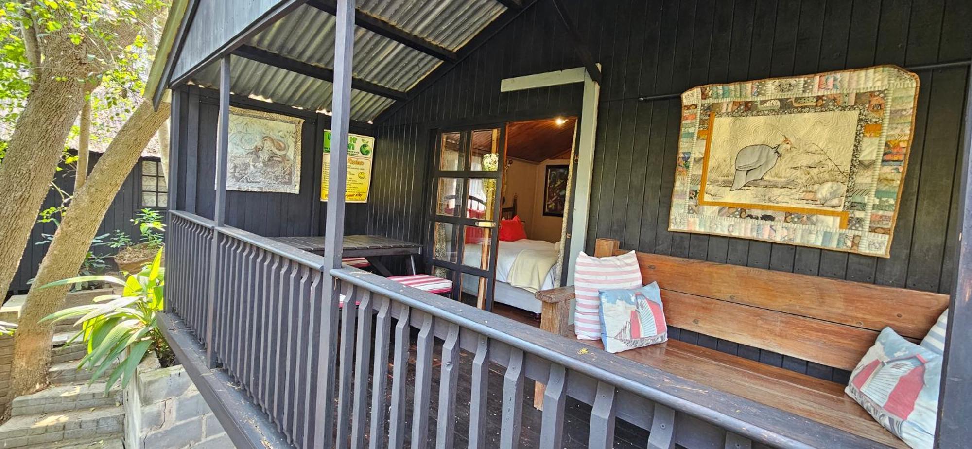 Old Vic Travellers Inn Nelspruit Mbombela Kültér fotó
