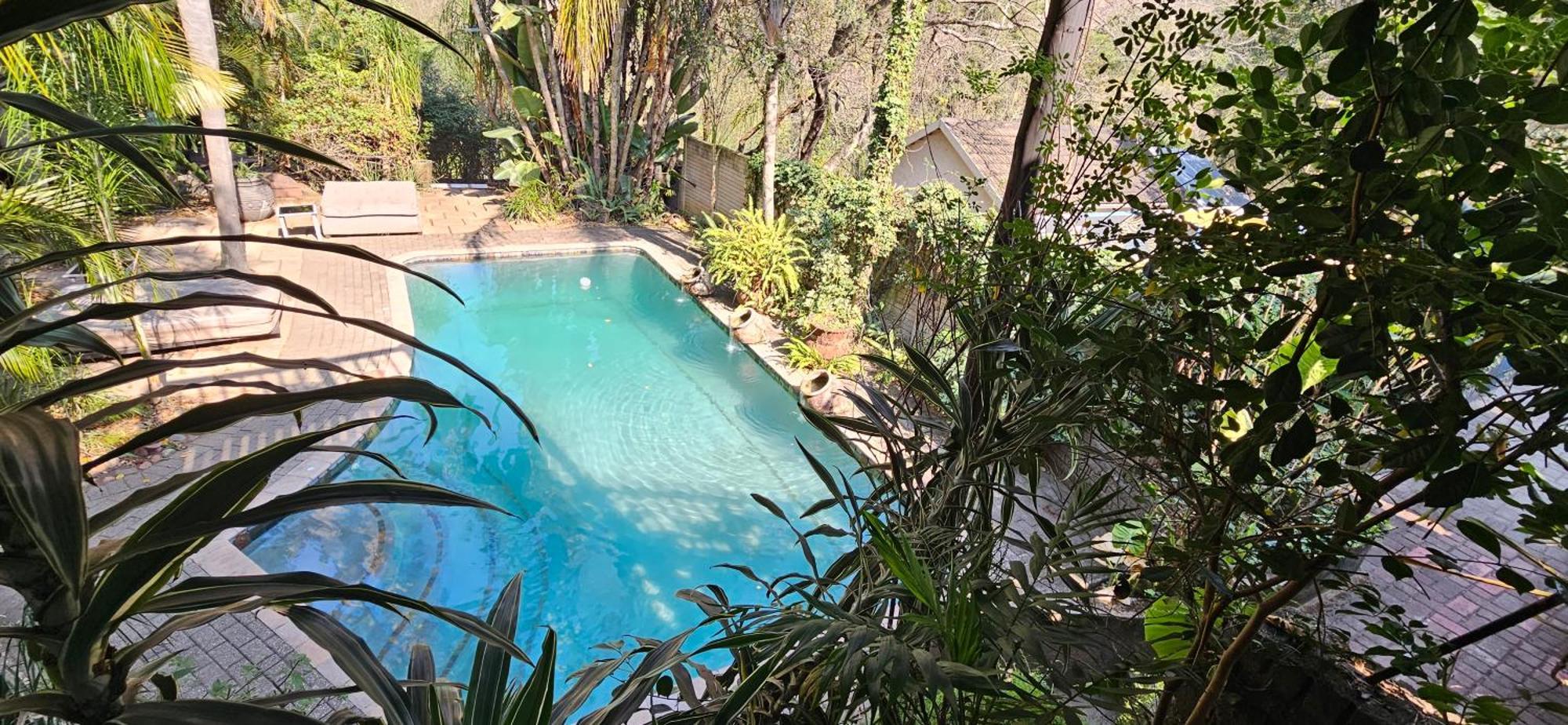 Old Vic Travellers Inn Nelspruit Mbombela Kültér fotó